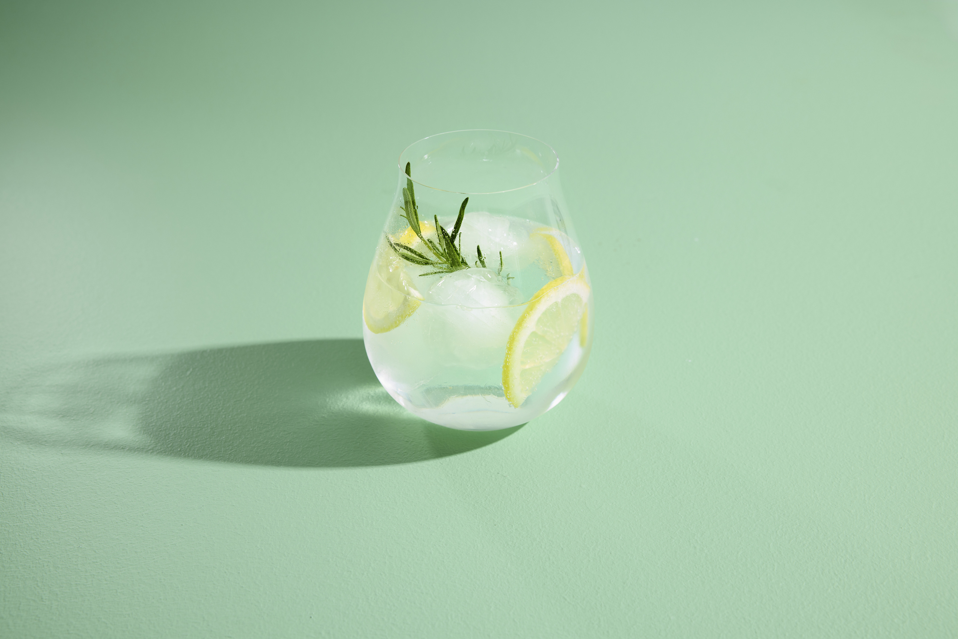 Gin tonic lasissa