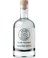 Salon Tislaamo Upcycled Vodka